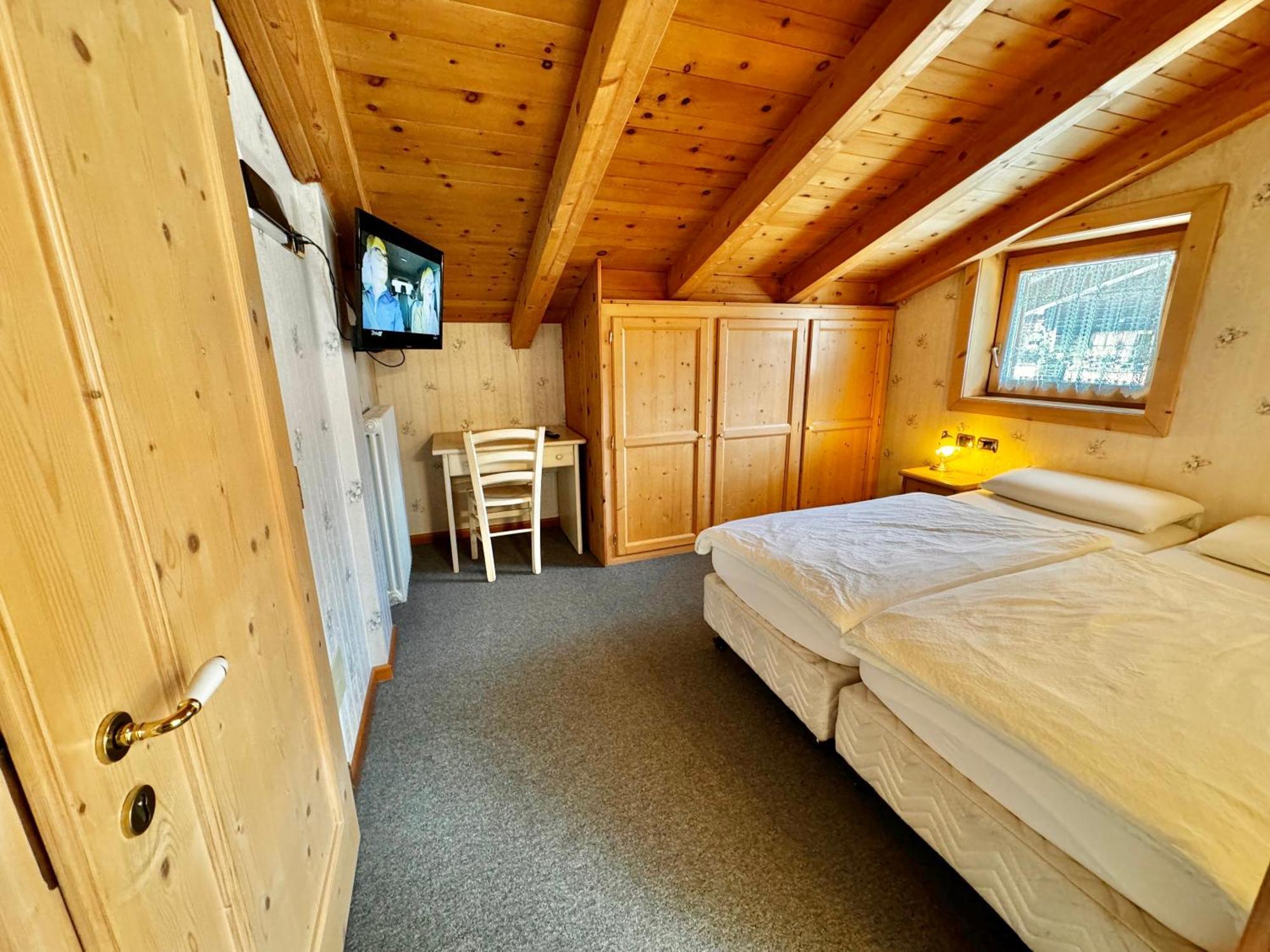 La Locanda Bed & Breakfast Livigno Exterior foto